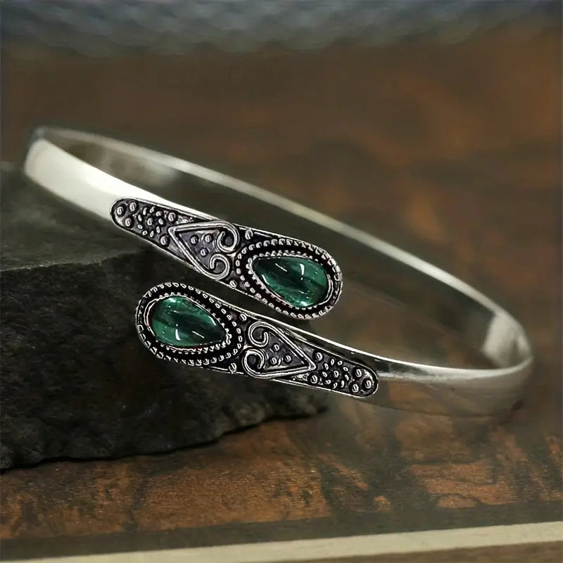Frieda™ - Emerald Elegance Collection